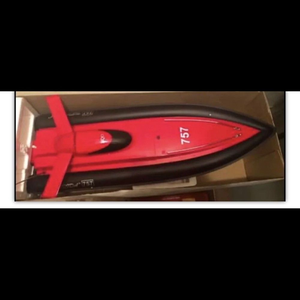 Tracer 2 Rc boat - Picture 3 of 4